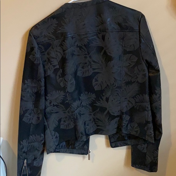 G by guess leather jacket. - Picture 2 of 2